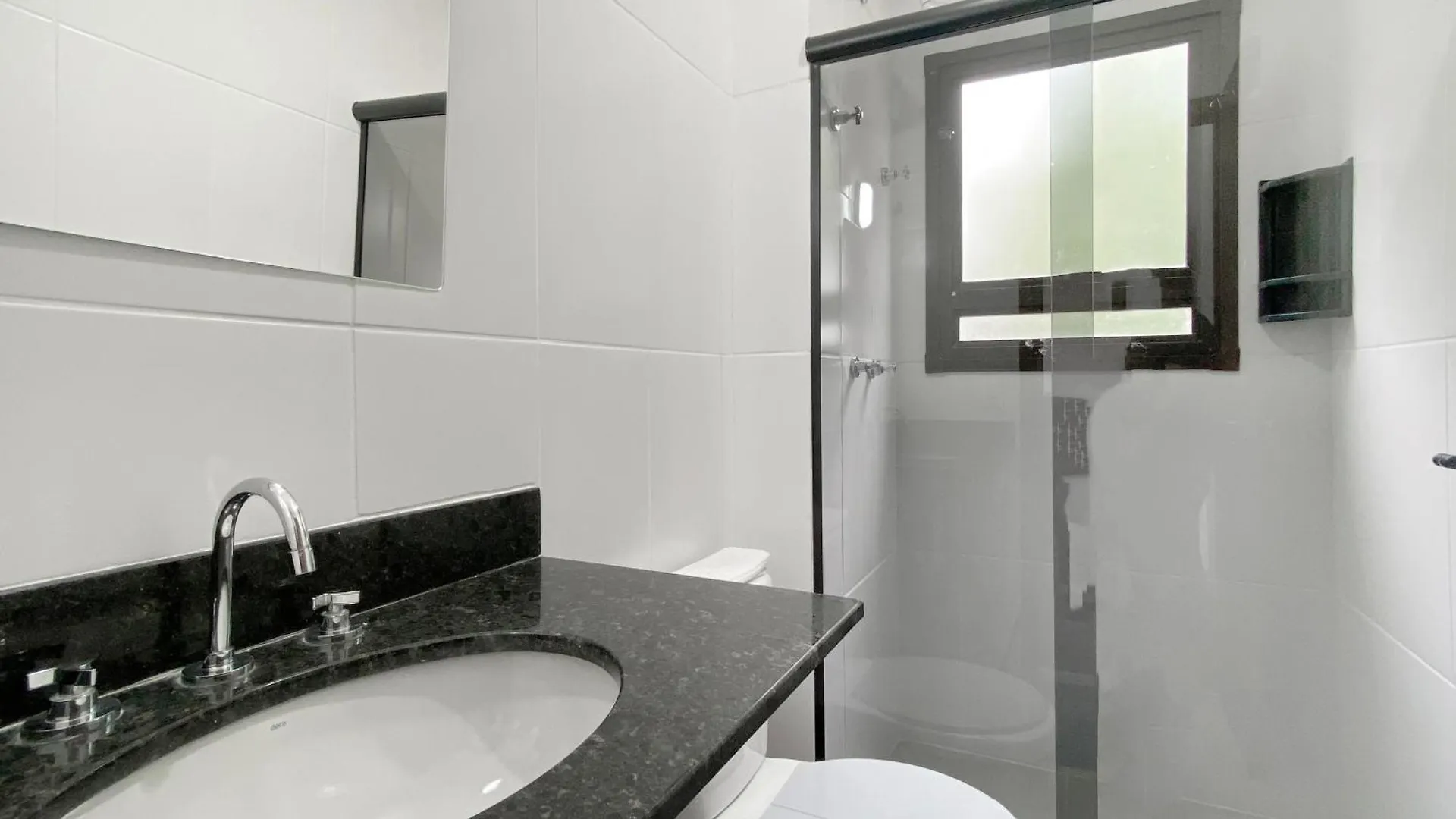 Spacious Balcony 2 Bedrooms Heater Campos do Jordão Apartment