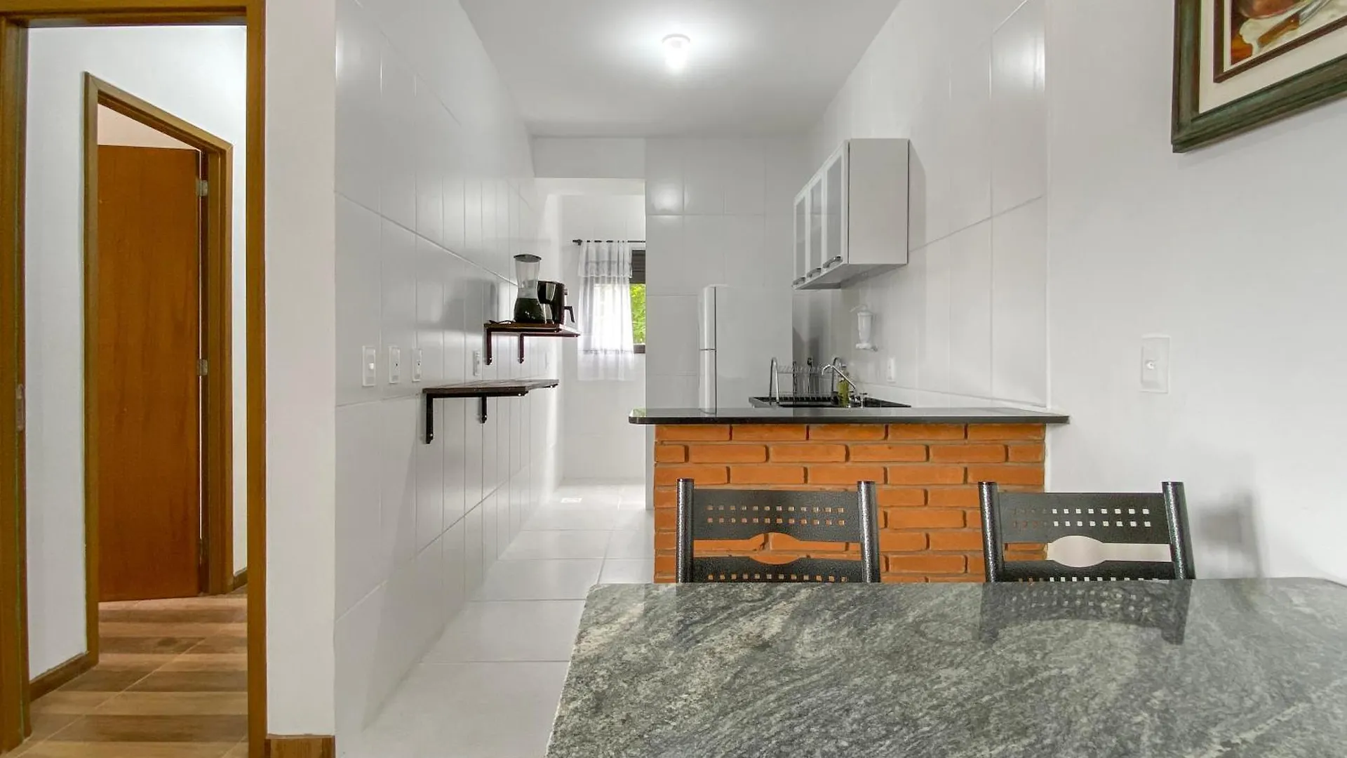 Spacious Balcony 2 Bedrooms Heater Campos do Jordão Apartment
